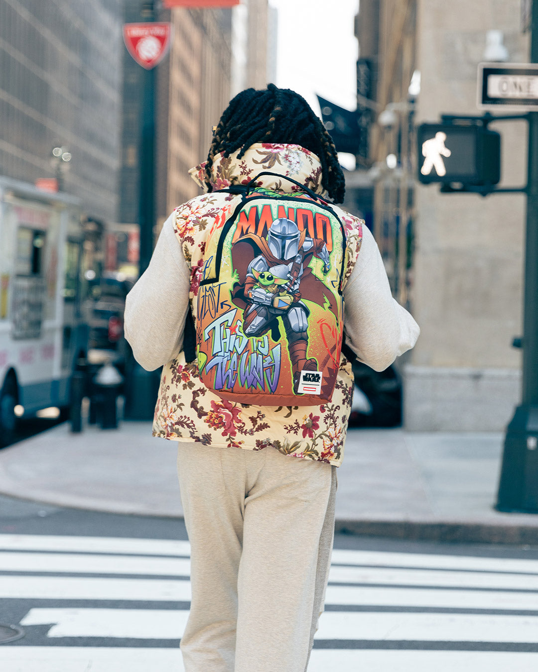 STAR WARS MANDO ON THE RUN BACKPACK DLXR - Image 2