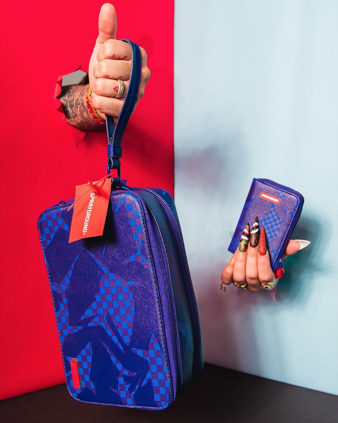 SHARK CHECK BLUE TOILETRY - Image 2
