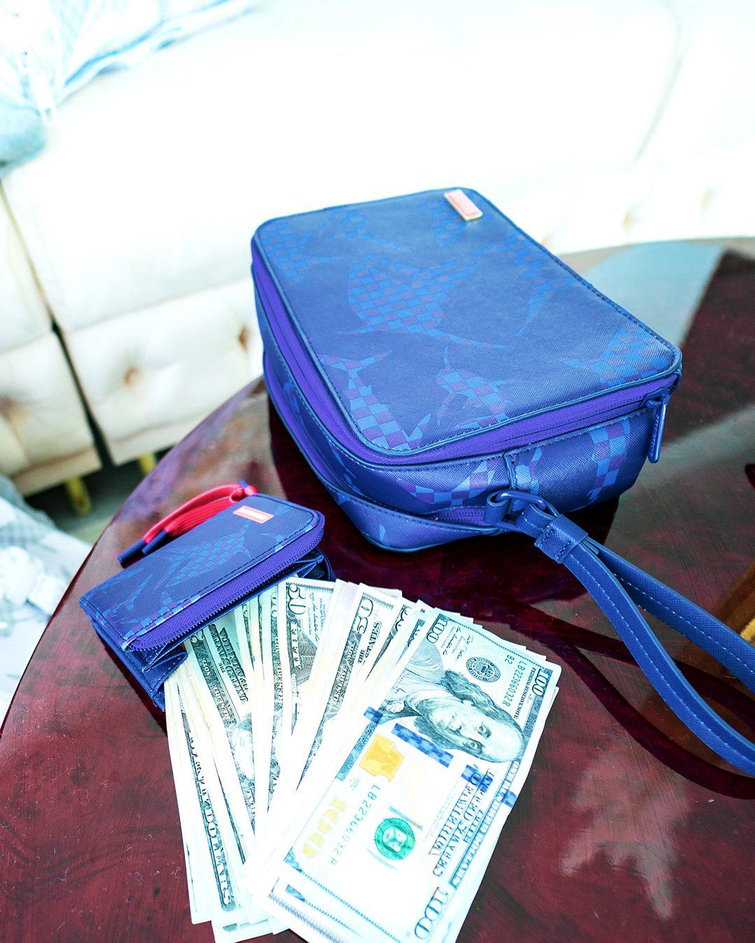SHARK CHECK BLUE TOILETRY - Image 6