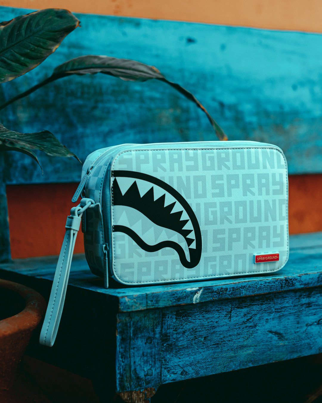 SPLIT THE CHECK PEARL TOILETRY BAG - Image 11