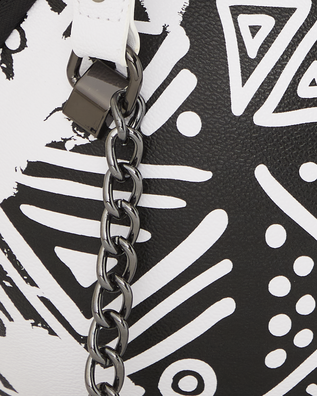AI8 AFRICAN INTELLIGENCE - ORIGIN STORY GLOBE BAG - Image 15