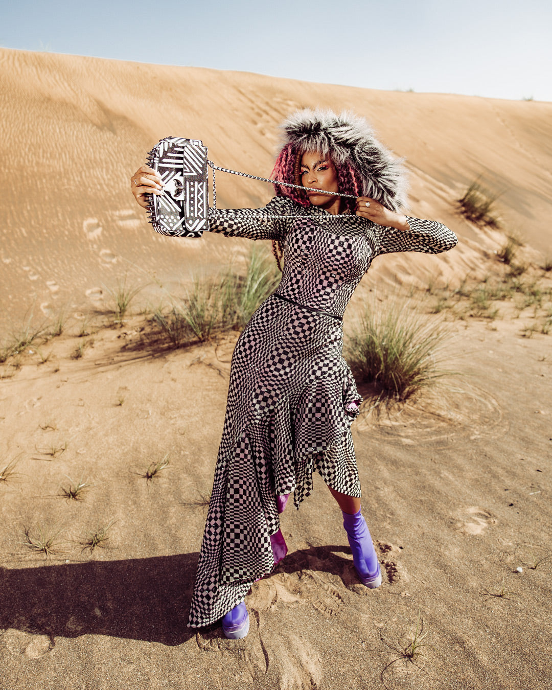 AI8 AFRICAN INTELLIGENCE - ORIGIN STORY SHARK HANDBAG - Image 4