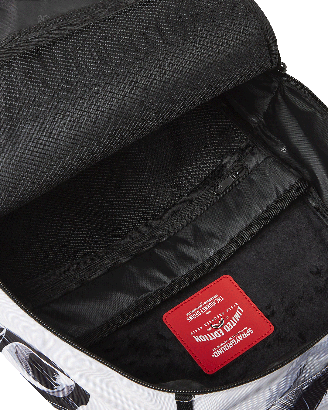 CATWOMAN INTO THE NIGHT BACKPACK - Image 11