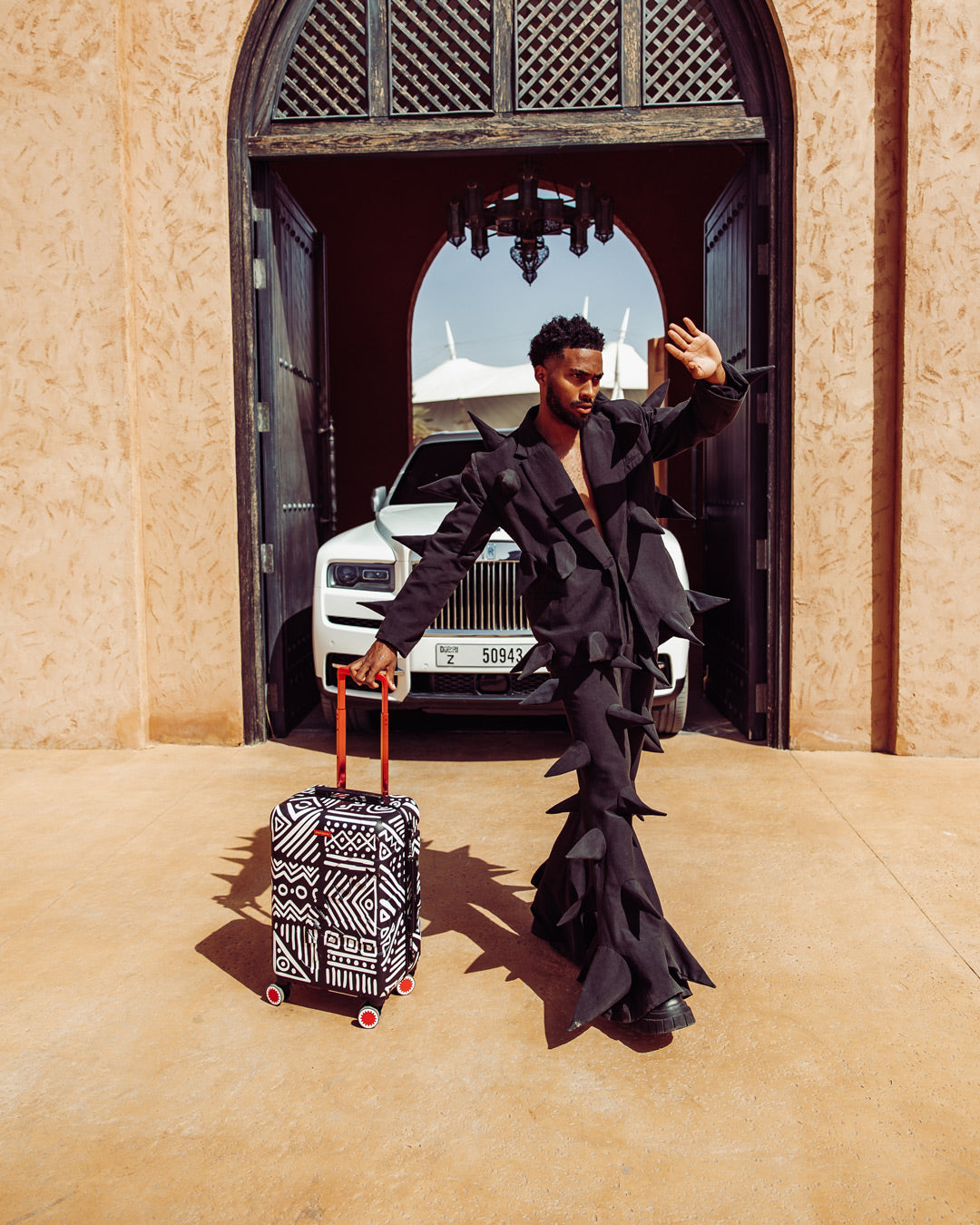 AI8 AFRICAN INTELLIGENCE - ORIGIN STORY SHARKNAUTICS HARDSHELL CARRY-ON LUGGAGE - Image 4