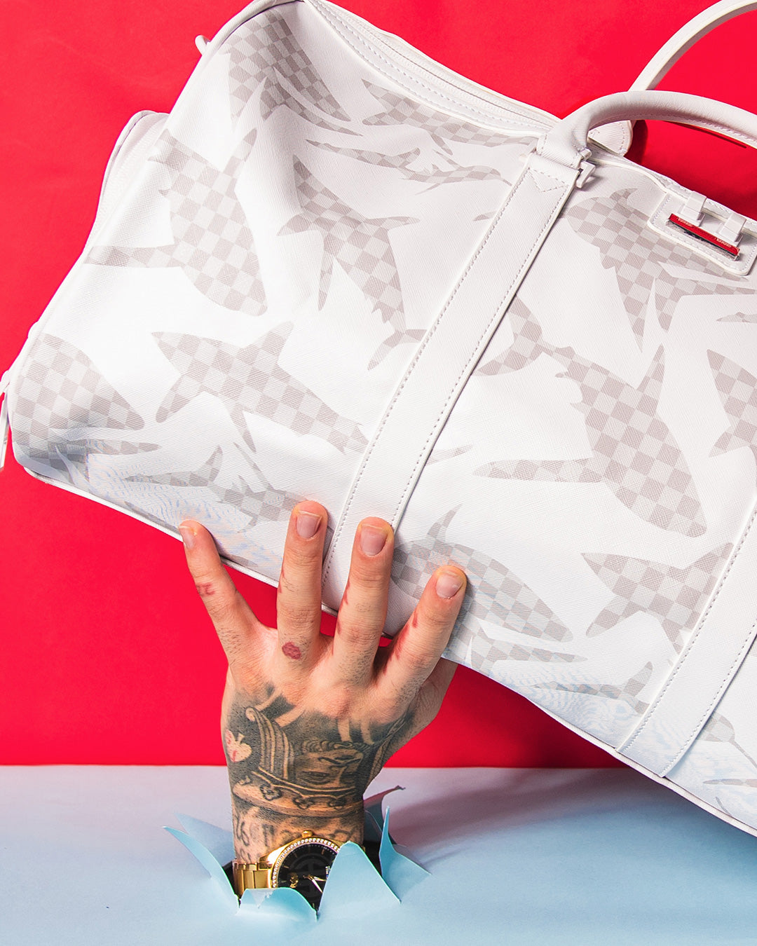 SHARK CHECK WHITE DUFFLE - Image 2