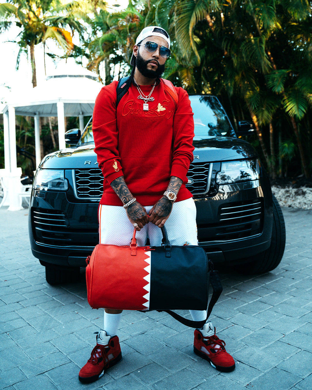 VERTICAL SHARK CUT SEW DUFFLE - Image 4