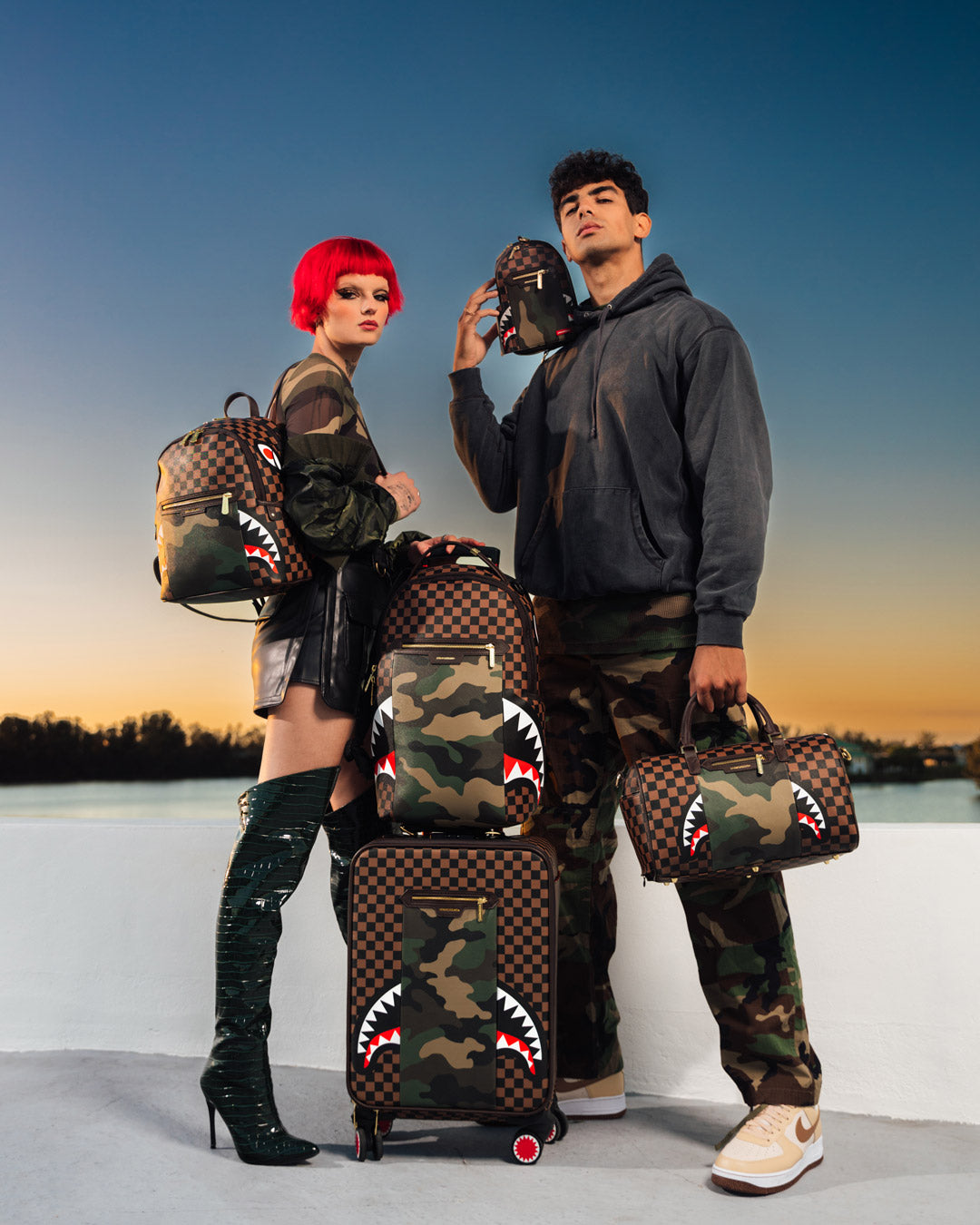 EXTERIOR GOLD ZIP POCKET SHARKS IN PARIS MINI DUFFLE - Image 10