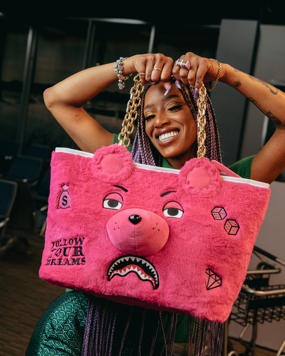 PLUSH MONEYBEAR TOTE PINK - Image 4