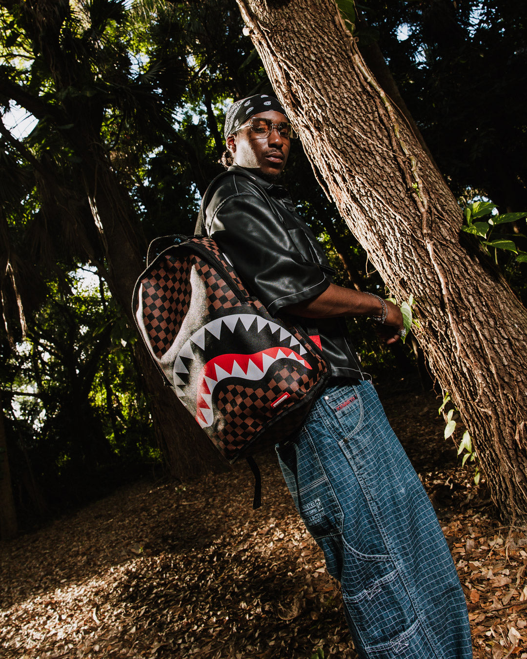 NOOO WAY A REVERSIBLE BACKPACK - PURPLE VELOUR TO OG SHARKS IN PARIS BACKPACK - Image 6